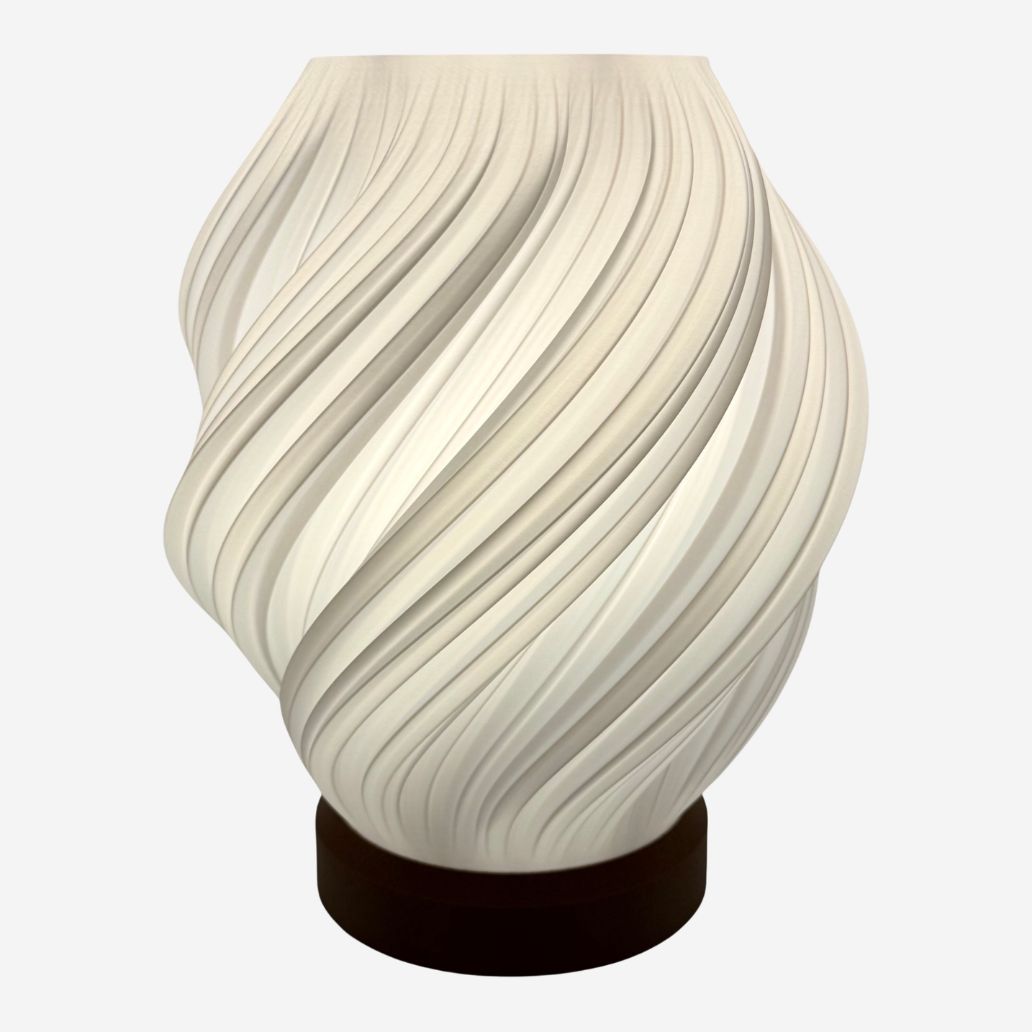 lámpara de mesa torsión blanca base madera diseño artesanal impresión 3D
